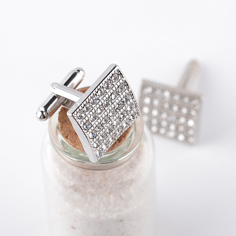 Fashion Diamond Cufflinks Square Men s French Cufflinks
 Product information:


 Material: Alloy
 
 Style: Fashion OL
 
 Style: Unisex
 
 Modeling: geometric
 
 Treatment process: diamond


 Size information:


 


 
 
 0Shoparamas.comFashion Diamond Cufflinks Square Men