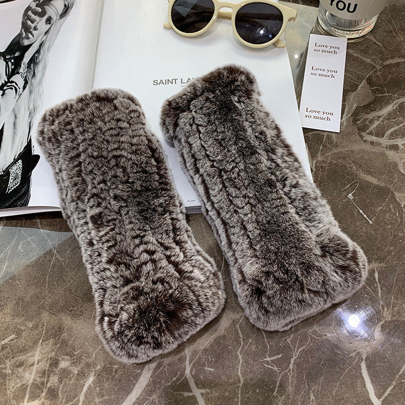 Sweet Warm And Thickened Rex Rabbit Fur Gloves
 Product information:
 
 Fabric name: rabbit fur
 
 Color: red, khaki, black, white, nude pink, beige, gray, flower blue, purple blue, flower yellow pink, dark browClothing & Apparel for WomenShoparamas.comThickened Rex Rabbit Fur Gloves