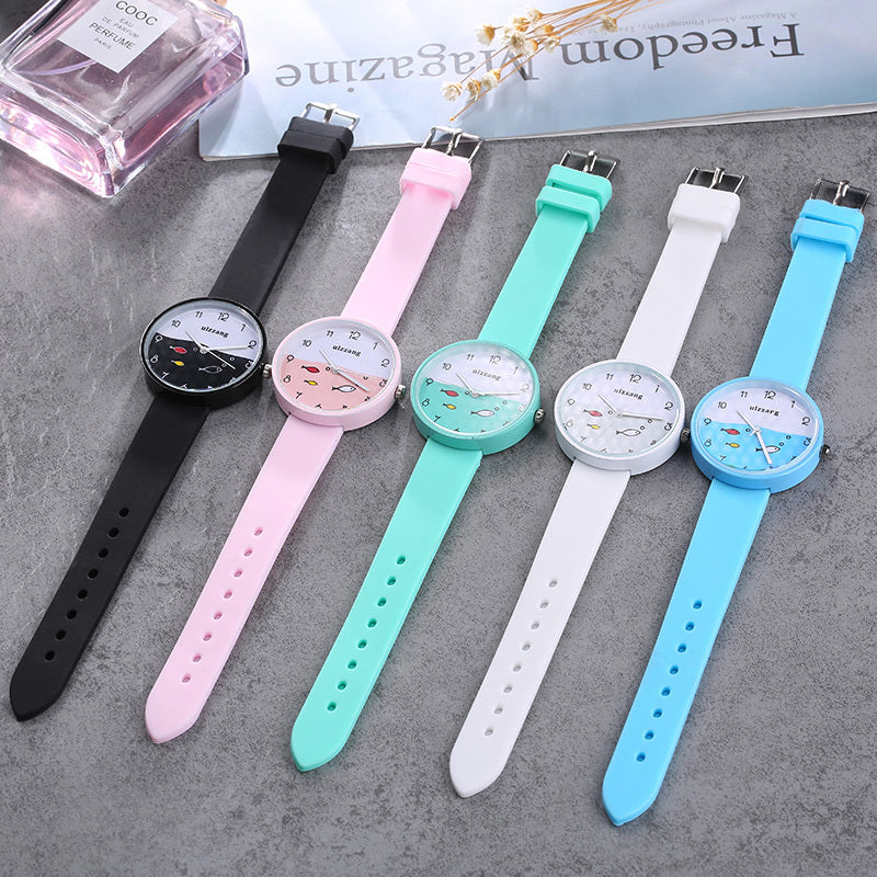 Children Watch For Girls Color Silicone Strap Fashion Quartz Wristwatc
Clasp Type: Buckle 

Dial Diameter: 36mm

Band Width: 15mm

Movement: Quartz

Dial Window Material Type: Glass

Style: Fashion &amp; Casual

Water Resistance Depth:WatchesShoparamas.comGirls Color Silicone Strap Fashion Quartz Wristwatch Fish Dial Cartoon Kids Clock