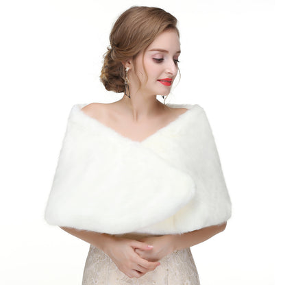 High-end Wedding Dress Winter Warm Fur Shawl
 Product information:
 
 Pattern: Monochrome
 
 Color: black, white, light gray, Burgundy, dark gray
 
 Applicable Gender: Female
 
 Inventory Type: whole transactiClothing & Apparel for WomenShoparamas.comHigh-end Wedding Dress Winter Warm Fur Shawl