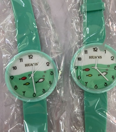 Children Watch For Girls Color Silicone Strap Fashion Quartz Wristwatc
Clasp Type: Buckle 

Dial Diameter: 36mm

Band Width: 15mm

Movement: Quartz

Dial Window Material Type: Glass

Style: Fashion &amp; Casual

Water Resistance Depth:WatchesShoparamas.comGirls Color Silicone Strap Fashion Quartz Wristwatch Fish Dial Cartoon Kids Clock