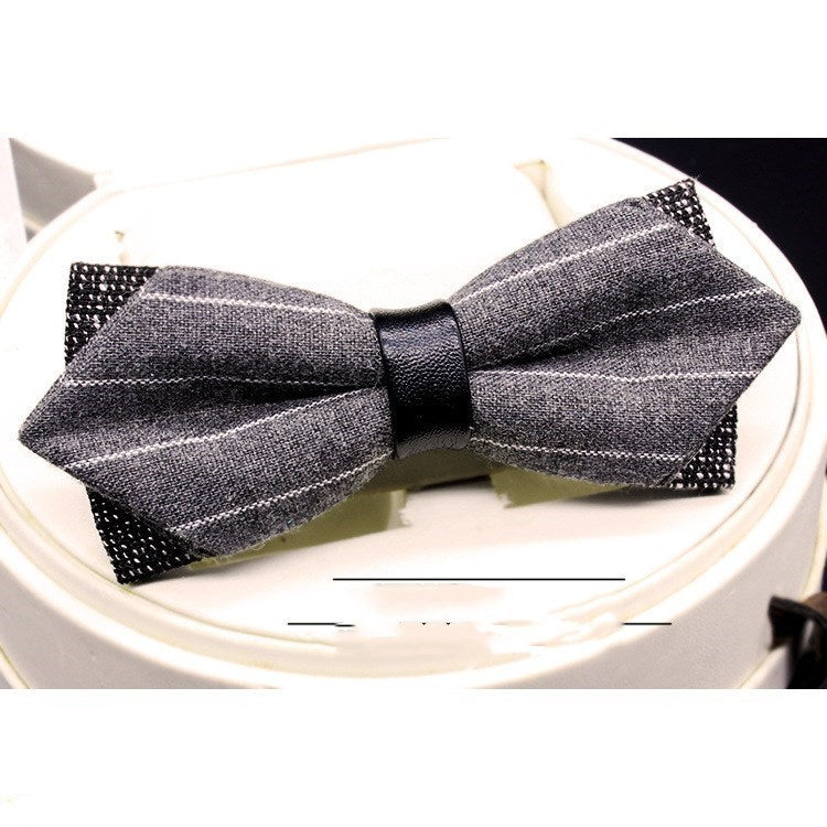 Bowknot Tie for Men
 Material: cloth
 
 Model: S—small, M—medium, L—large, XL—super large
 
 Specifications: dark red stripes (two small bells), dark red stripes (no bells), blue stripClothing & ApparelShoparamas.comBowknot Tie