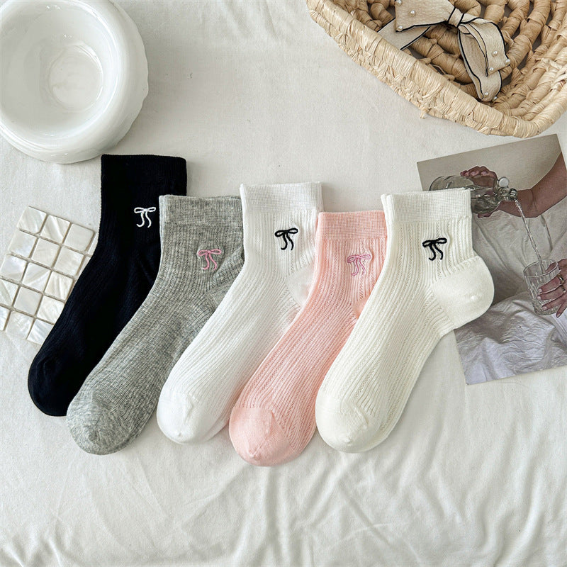 Bow Embroidered Short Thin Socks
 Product information:
 
 Fabric name: Cotton
 
 Color: short tube black, short tube Gray, short tube pink, short tube white, short tube Milky White
 
 Length of socClothing & Apparel for WomenShoparamas.comBow Embroidered Short Thin Socks