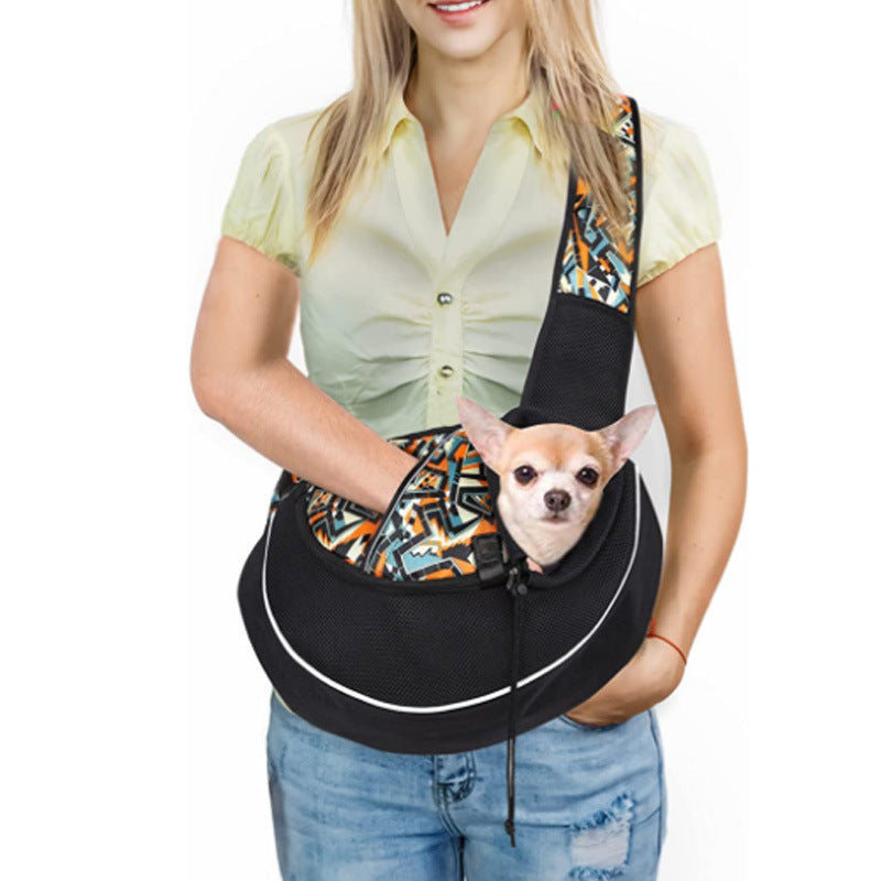 Carrying Pets Bag Women Outdoor Portable Crossbody Bag For Dogs Cats P
 Overview:
 
 
 


 1.Comfortable and breathable: The bottom of this bag is comfortable and breathable, which can prevent pets from getting rid of stuffiness.
 
 2.Pet SuppliesShoparamas.comCarrying Pets Bag Women Outdoor Portable Crossbody Bag