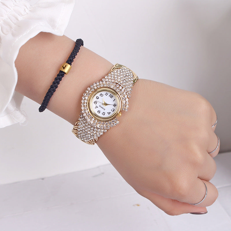 Fashionable All-match Casual Women's Quartz Watch
 Product information:


 Style: European
 
 Movement type: quartz
 
 Thickness: 9mm
 
 Dial diameter: 33mm
 
 Mirror material: ordinary glass mirror surface
 
 WatcWatchesShoparamas.com-match Casual Women'